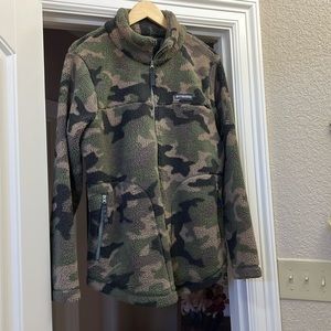 Women’s Columbia fleece camo teddy bear jacket